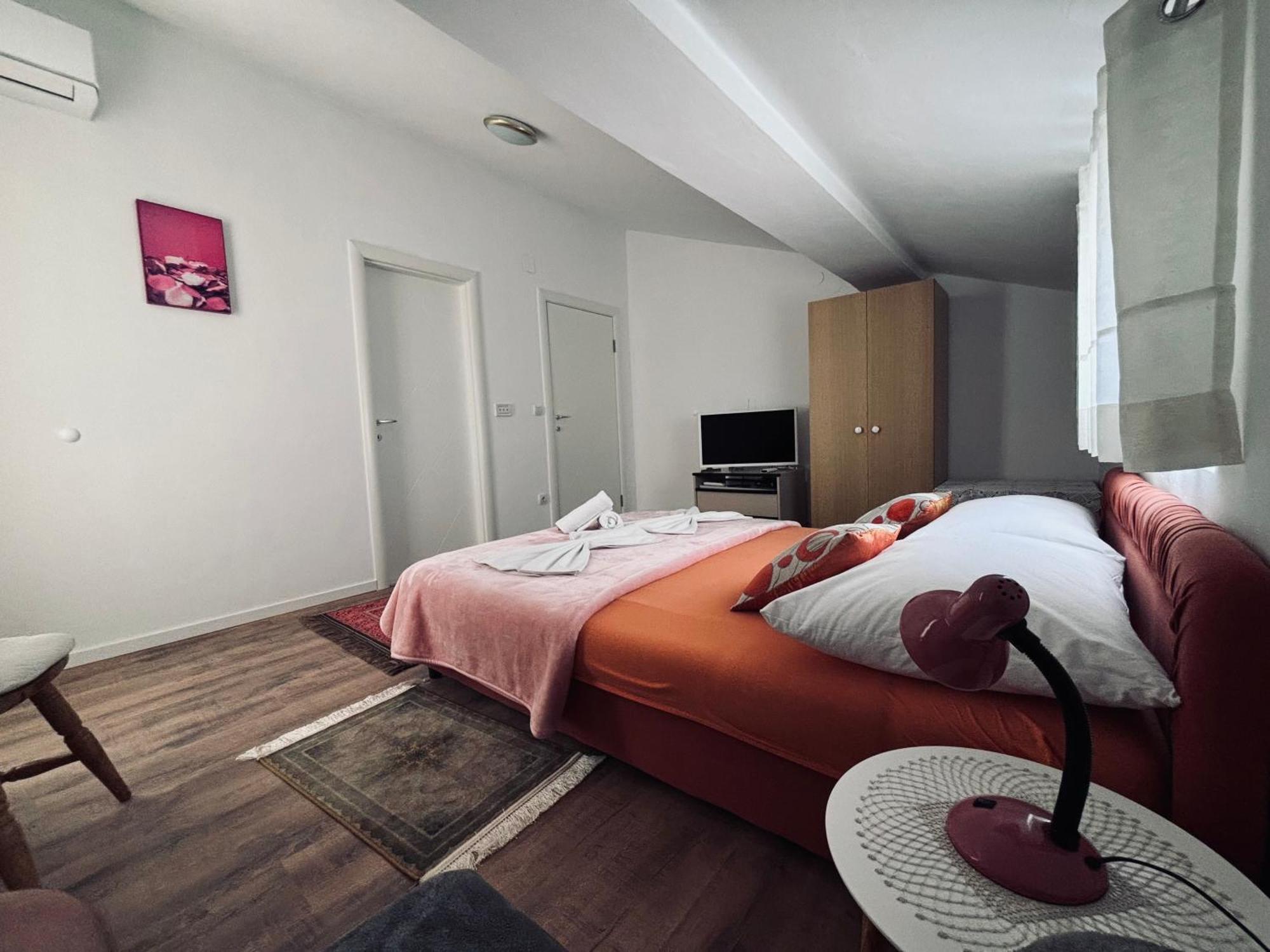 Rooms & App Minka Jadranovo Extérieur photo