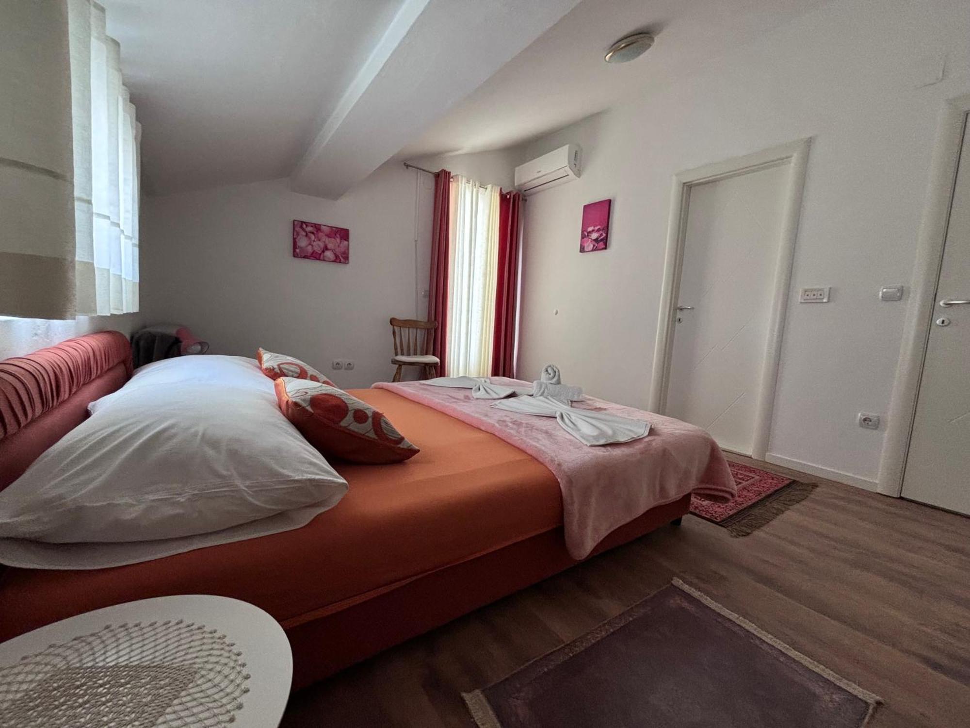 Rooms & App Minka Jadranovo Extérieur photo