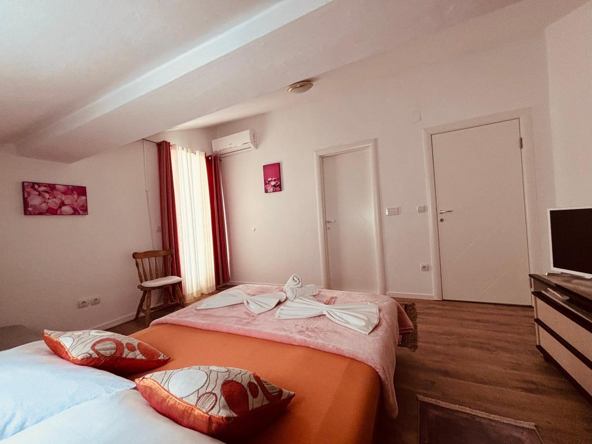 Rooms & App Minka Jadranovo Extérieur photo